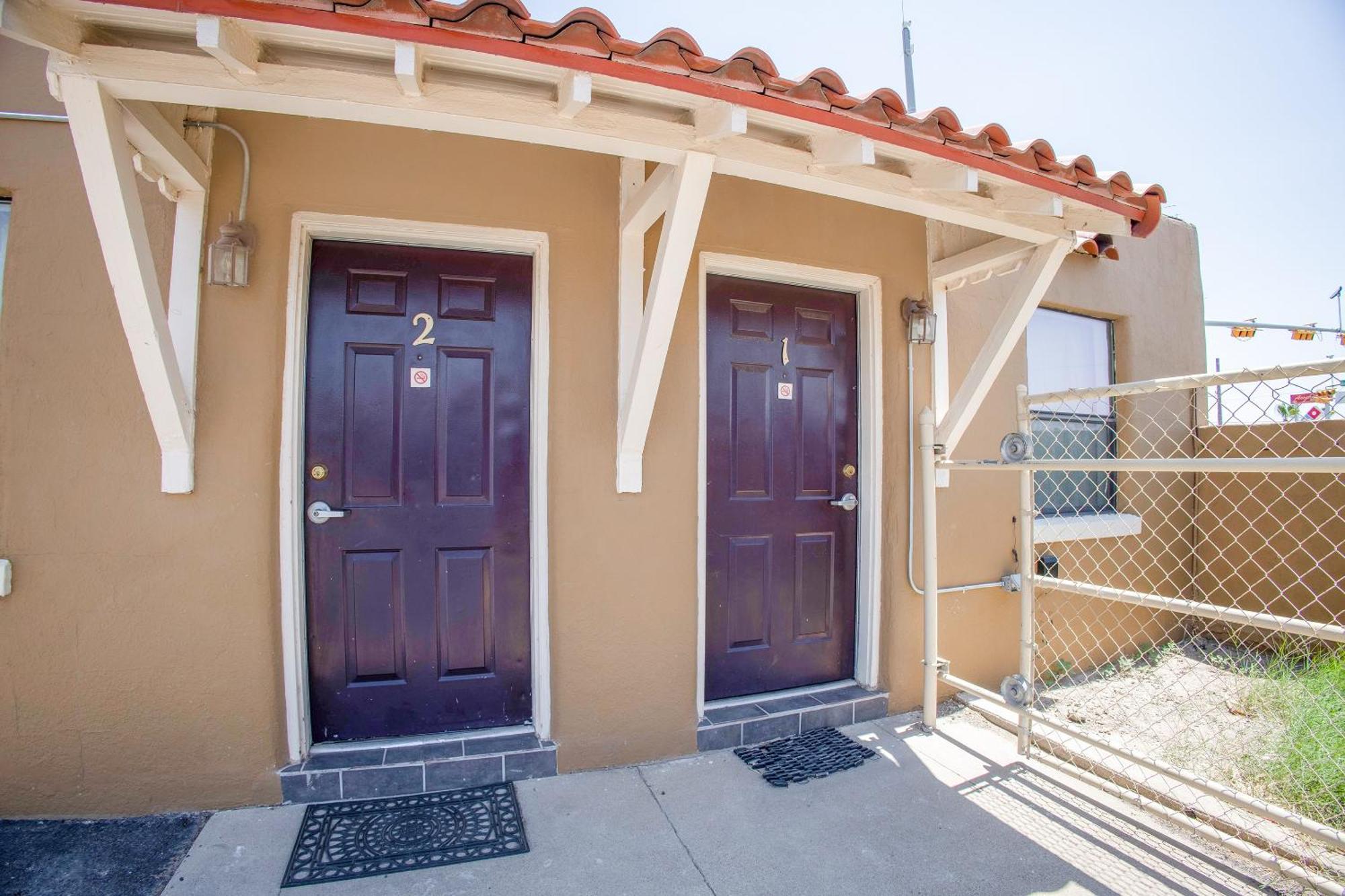 Sands Motel By Oyo El Paso Near Airport Exterior photo