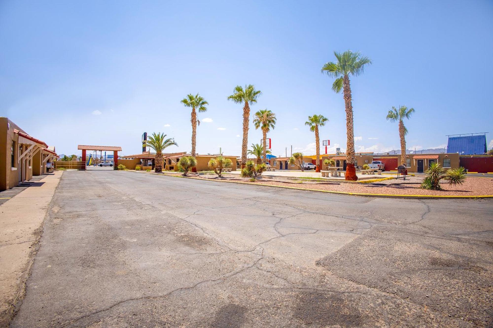 Sands Motel By Oyo El Paso Near Airport Exterior photo
